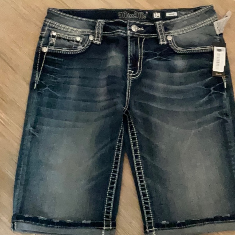 MISS ME BERMUDA SHORTS